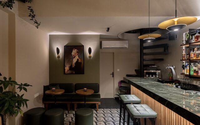 Riviera Suites