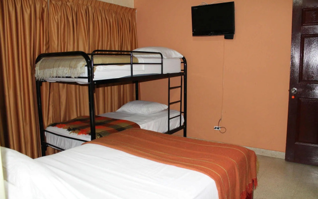 Hostal Cocos Inn