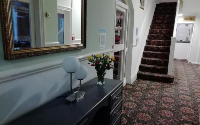 Vallum House Hotel