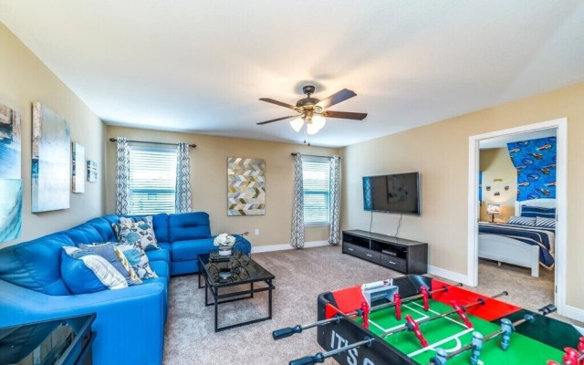 6-Bedroom Villa in Davenport 5377OA