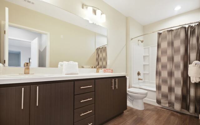 Global Luxury Suites in Menlo Park