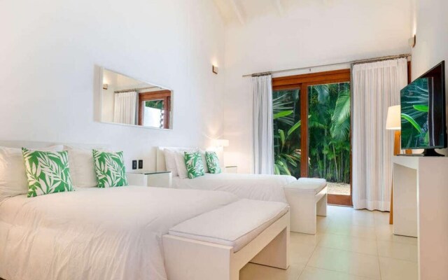Sunny Vacation Villa 80