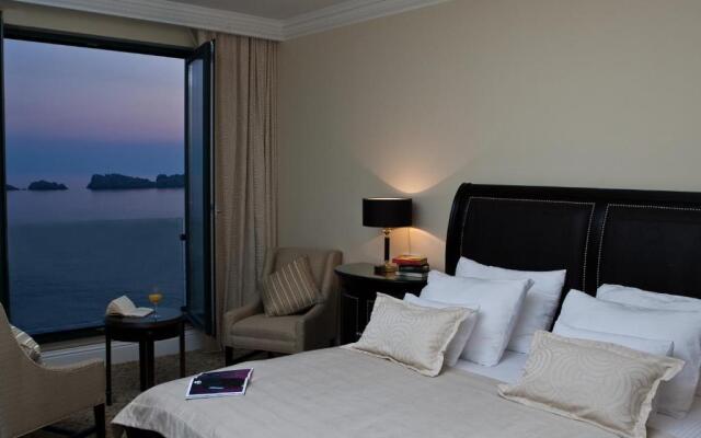 Royal Princess Hotel