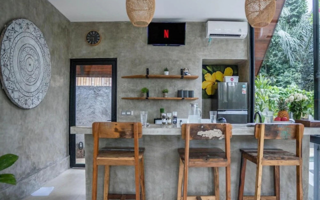 Azure 2BR Modern Private Pool Villa in Pererenan