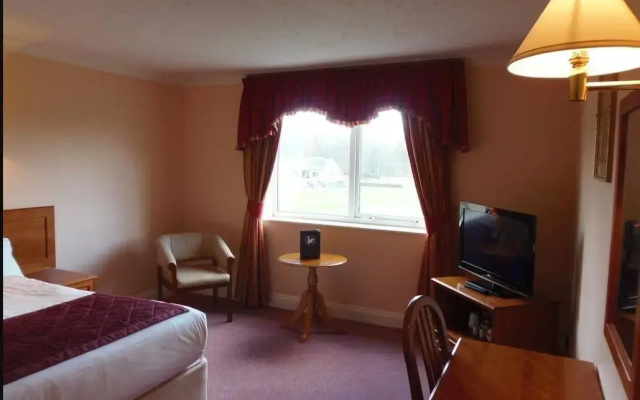 Potters International Hotel