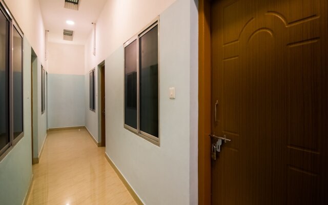 OYO 37776 Hotel Royal King