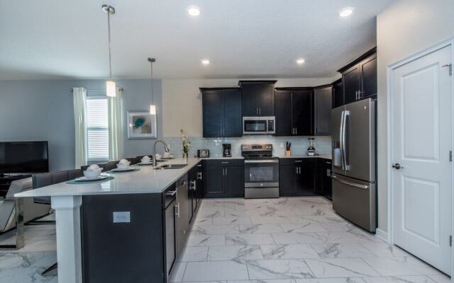 8942tw 8 Bedroom Villa by RedAwning