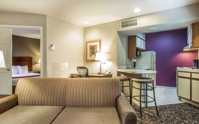 Quality Suites Atlanta Buckhead Village North