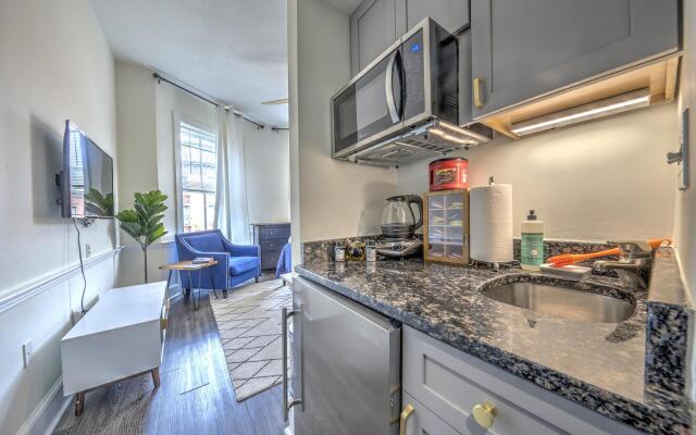 Bright and Modern Luxury Studio