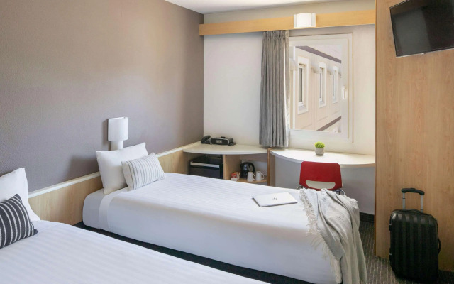 ibis Newcastle