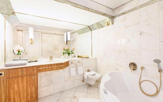 Best Western Premier Grand Hotel Russischer Hof