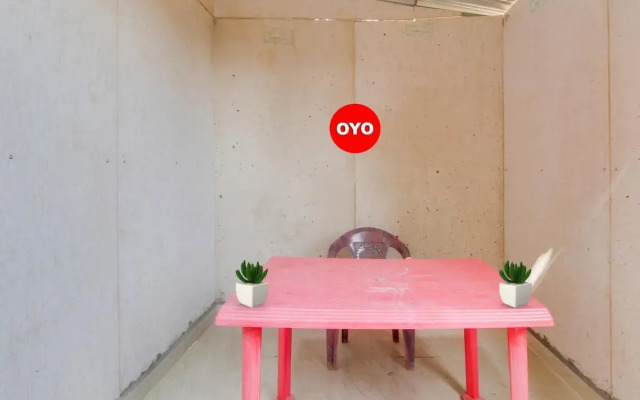 OYO Flagship 70262 Hotel River Wood