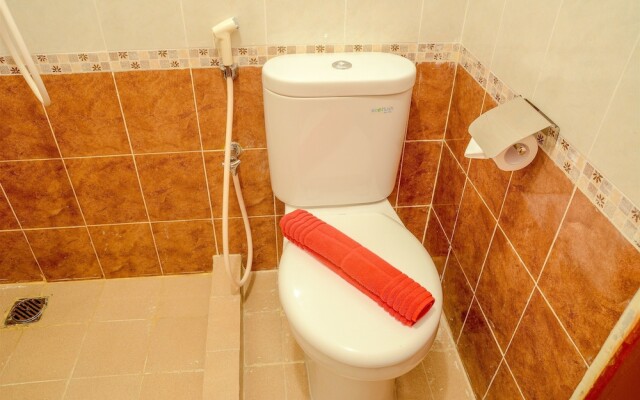 Big 2 BR (76 sqm) Apartment Grand Palace/Pallazo Kemayoran