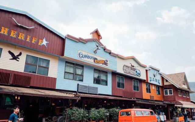 Thong Somboon Club