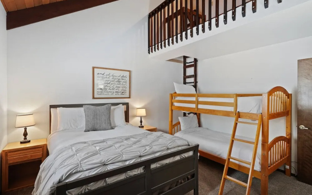 5 Sandhill 3 Bedroom Home by RedAwning