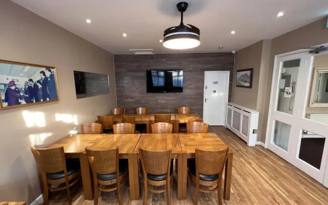 The Commongate Hotel
