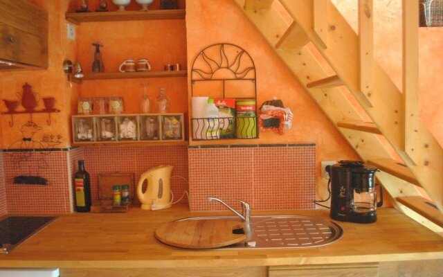 Celinie's Guest House