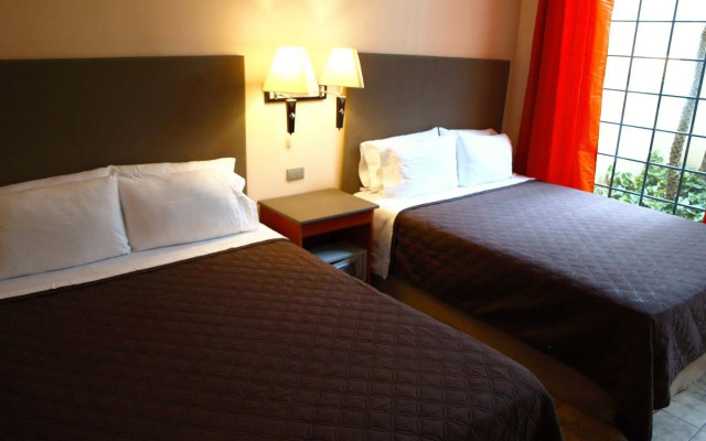 The Palm House Inn
