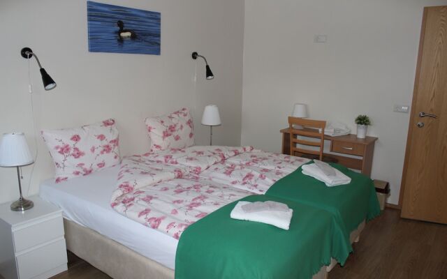 Skammidalur Guesthouse