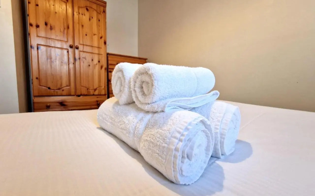 Town or Country - Jessie Terrace House B