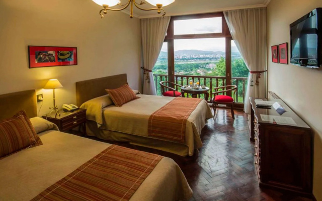 Altos de la Viña, Wine Hotel & Spa