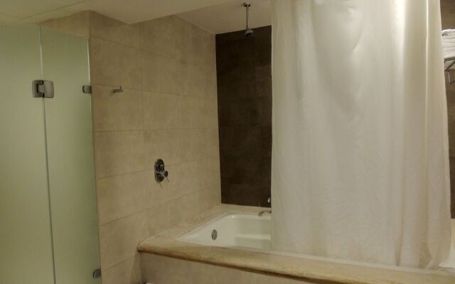 Aldea Thai by Ocean Front