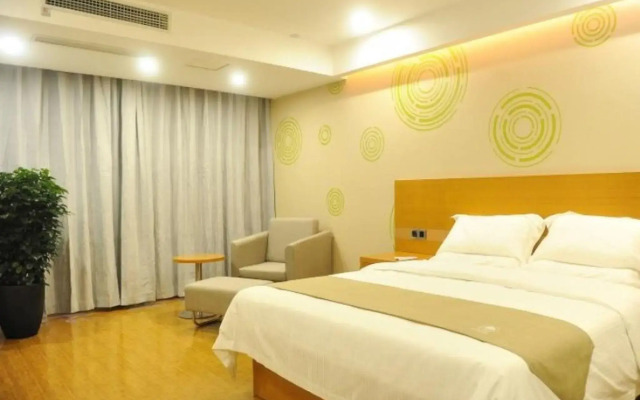 GreenTree Inn Zhenjiang Dagang New District Tonggang Road Butterfly Square