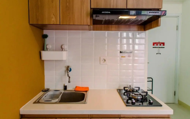 Warm And Cozy 2Br At Green Pramuka City Apartment