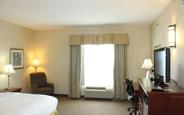 Holiday Inn Express & Suites Dallas Southwest-Cedar Hill by IHG