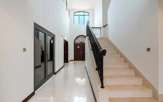 Private Palm Villa - Mint Stay