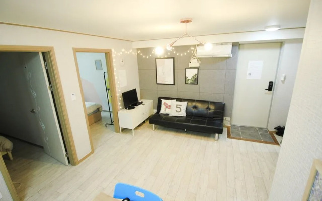 Seoul Station Dada House