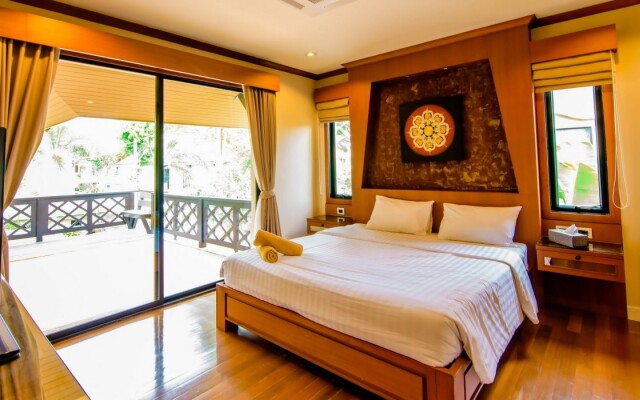 Dancenter Luxury Underwater World Pattaya