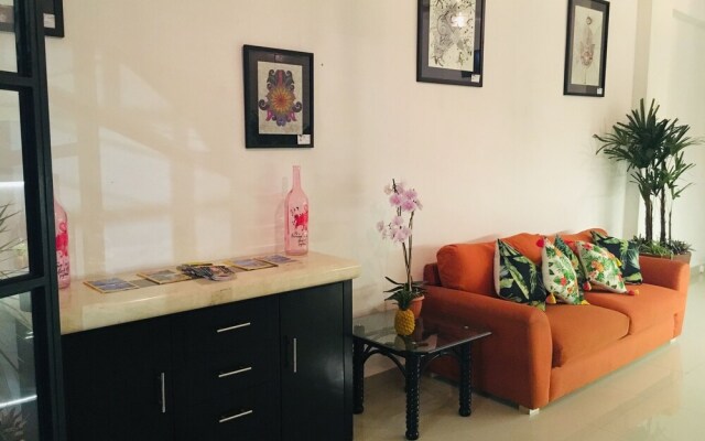 Tropicus 24 Suite Room With Balcony