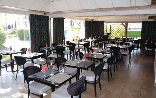 Hôtel Restaurant Clément Ader