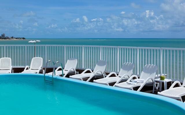 Happy Hotel Manaíra