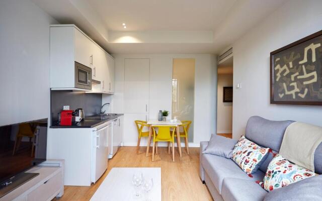 LEEWAYS APARTMENT III in ALCALÁ 99