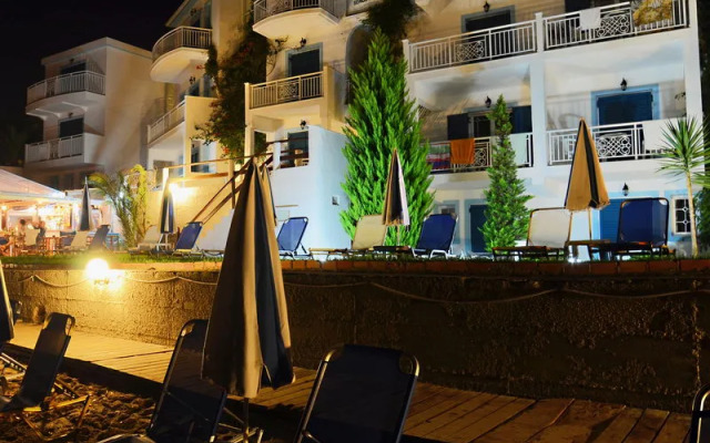 Filoxenia Beach Apartments
