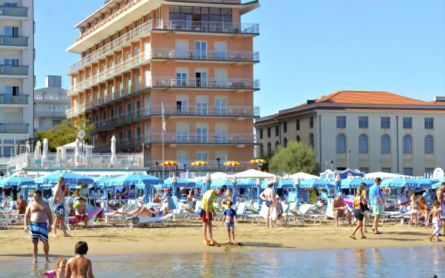 Hotel Diplomat Marine