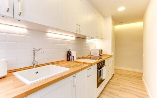 Stunning 2 Bed, all new in Gracia Neighborhood