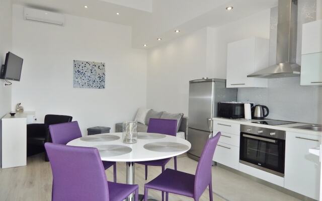 Lavander Apartments