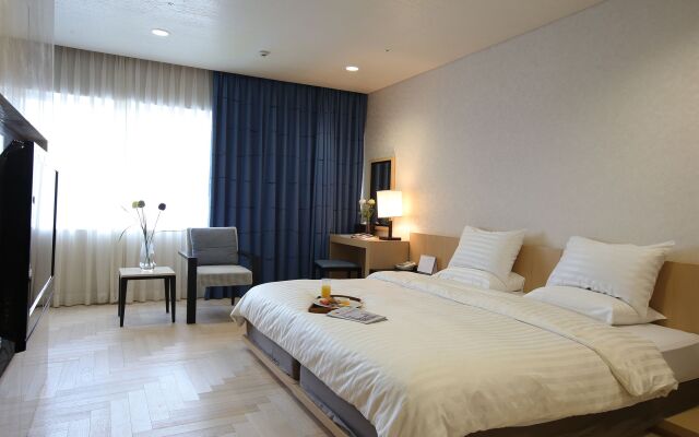 The Suites Hotel Gyeongju