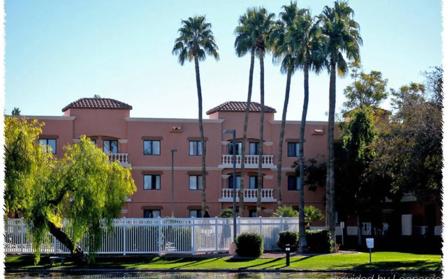 Windmill Suites Surprise - Phoenix, Ascend Hotel Collection
