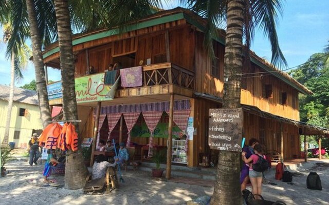 Smile Guesthouse