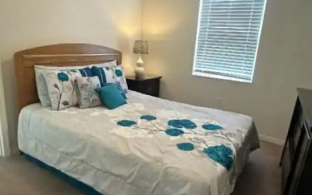 South Facing W/ Private Pool & Spa