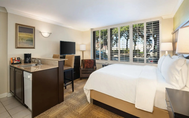Staybridge Suites Savannah Historic District by IHG