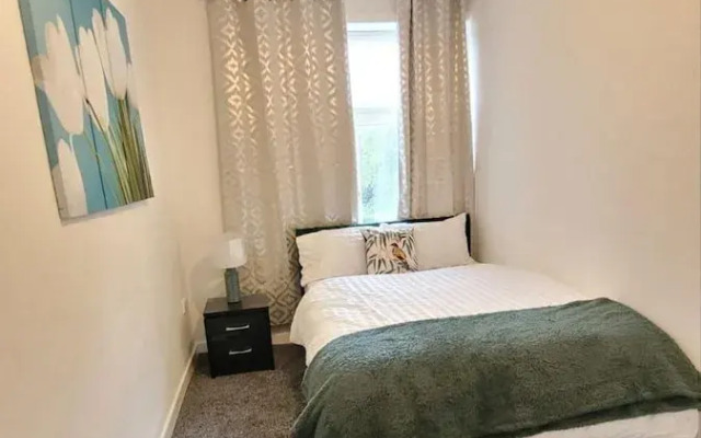 Cozy 4-bed House in Accrington