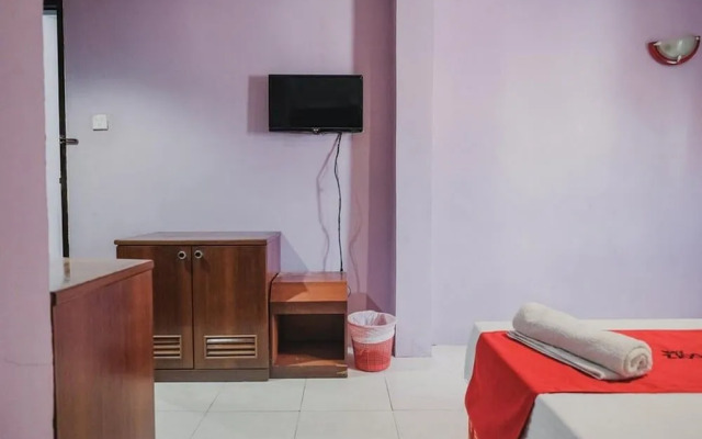 RedDoorz near Nagoya Hill Mall Batam 5