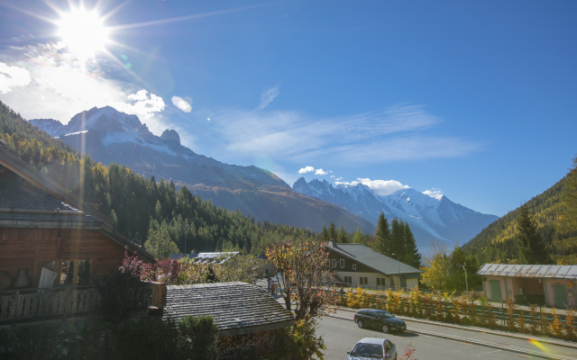 Chalet Charpoua in Le Tour Argenti re