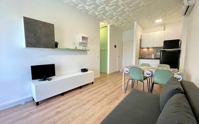Homely Apartment With Poolview Terrace