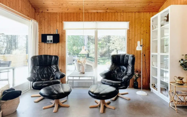 6 Person Holiday Home in Strandby